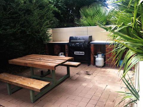 Moama Motel - Hervey Bay Accommodation 2