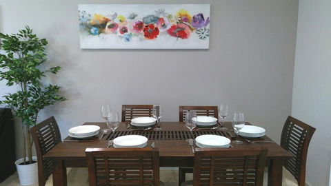 Modern 4-Bedroom House Near Singleton CBD Hunter Valley - Hervey Bay Accommodation 2