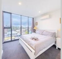 Modern Luxury 3 Bedroom Apartment with Sea Views - Tourism Hervey Bay