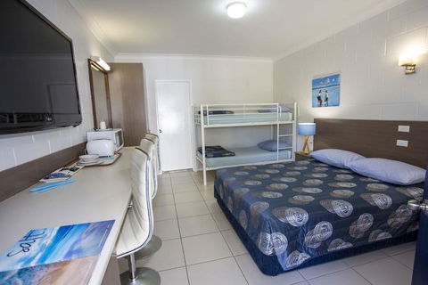 Moffat Beach Motel Caloundra - Hervey Bay Accommodation 0