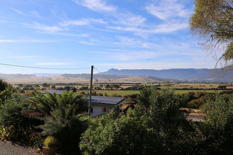 Mole Creek Cabins - Hervey Bay Accommodation 1