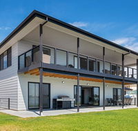 Moments on the Water - Hervey Bay Accommodation