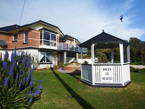 Moonlight Bay B&B Guest House - Hervey Bay Accommodation 2