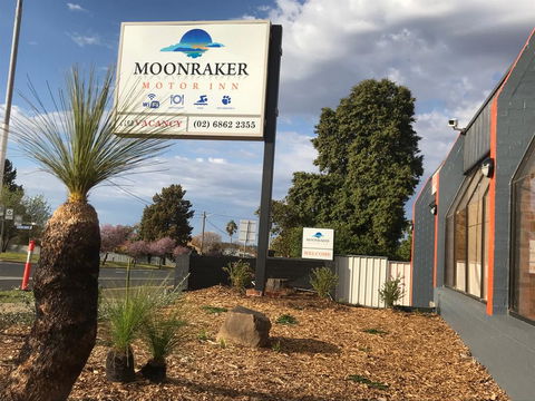 Moonraker Motor Inn - Hervey Bay Accommodation 0