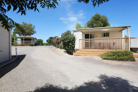 Moonta Bay Accommodation - Tourism Hervey Bay 0