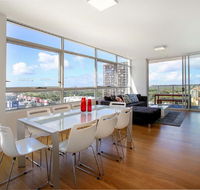 Moore to See - Modern and Spacious 3BR Zetland Apartment with Views over Moore Park - Tourism Hervey Bay