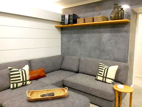 Mowamba F2 - Hervey Bay Accommodation 2