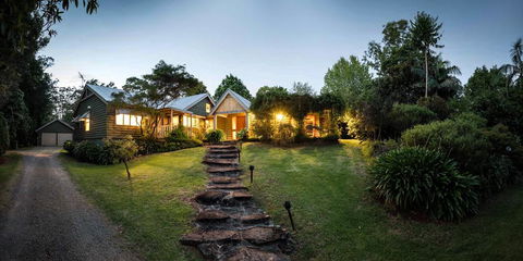 Mt Glorious Getaways - Hervey Bay Accommodation 2