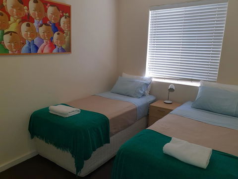 Mt.Lawley Superb 2 BR Apartment Ideally Located 5 - Tourism Hervey Bay 1