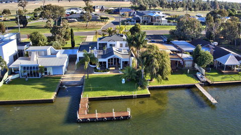 Mulwala 105 - Water Lovers Paradise - Hervey Bay Accommodation 1