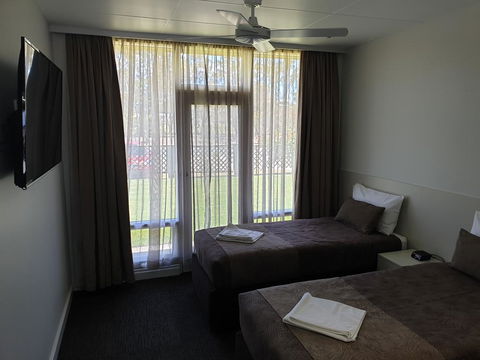 Naracoorte Hotel Motel - Hervey Bay Accommodation 3