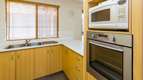 Dowler Apartments Subiaco - Hervey Bay Accommodation 27