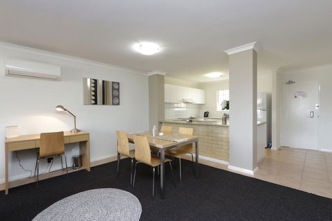 Hillarys Marina Apartment - Hervey Bay Accommodation 5