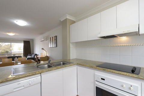 Hillarys Marina Apartment - Hervey Bay Accommodation 13