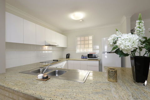 Hillarys Marina Apartment - Hervey Bay Accommodation 10