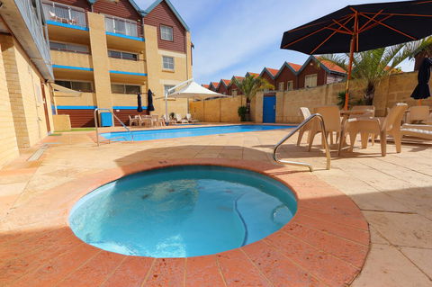 Hillarys Marina Apartment - Hervey Bay Accommodation 34