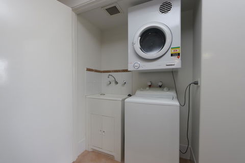 Hillarys Marina Apartment - Hervey Bay Accommodation 22