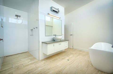 Jeffries Cottage - Tourism Hervey Bay 24