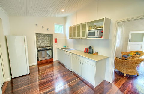 Jeffries Cottage - Tourism Hervey Bay 15