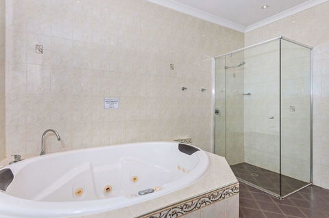 Quality Hotel Bayswater - Tourism Hervey Bay 20