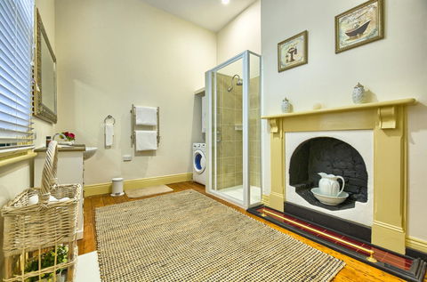 Spencer Suites Albany - Hervey Bay Accommodation 1