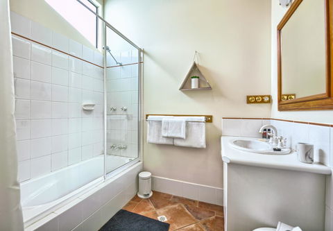 Spencer Suites Albany - Hervey Bay Accommodation 12