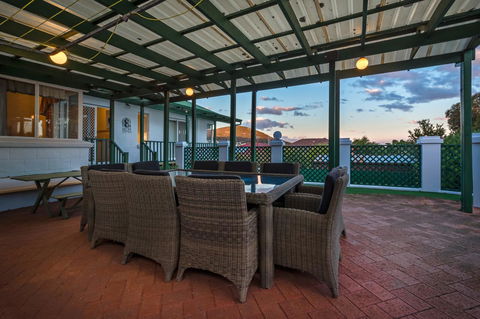 Serpentine Rose - Hervey Bay Accommodation 16