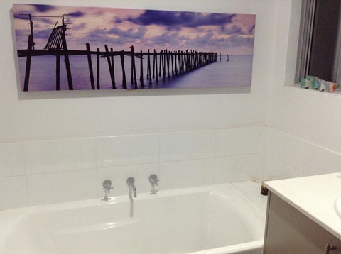 Lakeside Views - Hervey Bay Accommodation 3