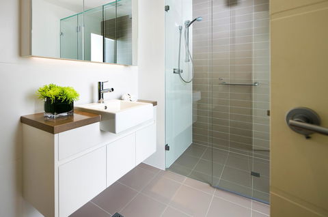 Claremont Quarter Luxury Apartment - Tourism Hervey Bay 9