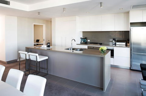 Claremont Quarter Luxury Apartment - Tourism Hervey Bay 8