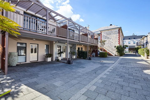 Fremantle Townhouse U/5 - Hervey Bay Accommodation 13
