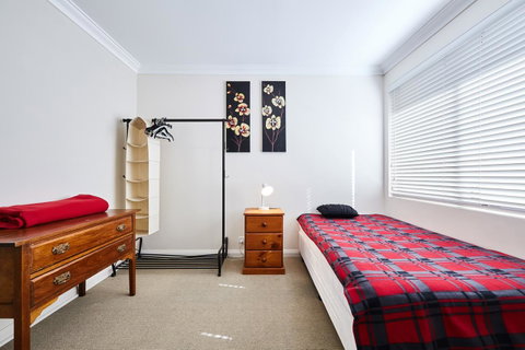 Fremantle Townhouse U/5 - Hervey Bay Accommodation 9