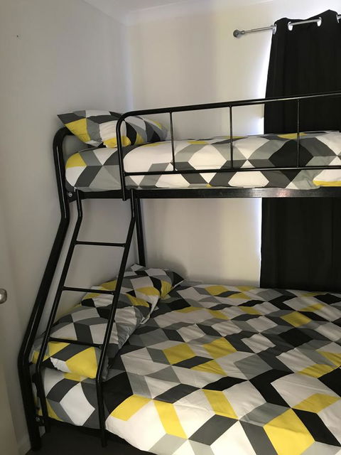 Blue Lake Family Retreat - Tourism Hervey Bay 24