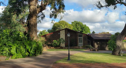 Jacaranda Hideaway Bed & Breakfast - Tourism Hervey Bay 16