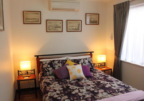 Jacaranda Hideaway Bed & Breakfast - Tourism Hervey Bay 2