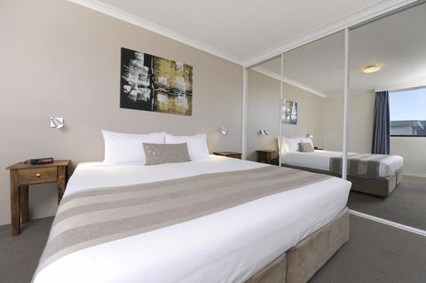 Lodestar Waterside Apartments - Tourism Hervey Bay 29