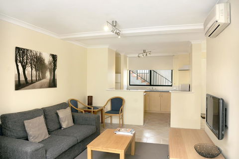 Lodestar Waterside Apartments - Tourism Hervey Bay 31