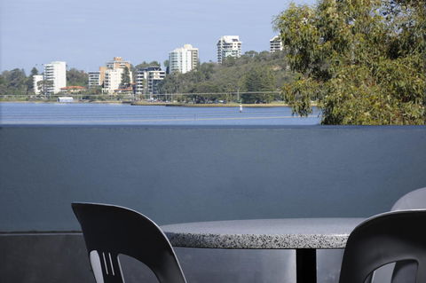 Lodestar Waterside Apartments - Tourism Hervey Bay 27