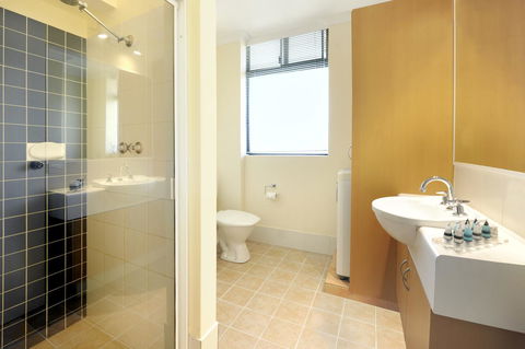 Lodestar Waterside Apartments - Tourism Hervey Bay 38
