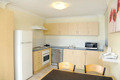Lodestar Waterside Apartments - Tourism Hervey Bay 18