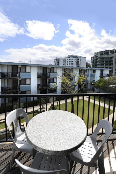 Lodestar Waterside Apartments - Tourism Hervey Bay 4