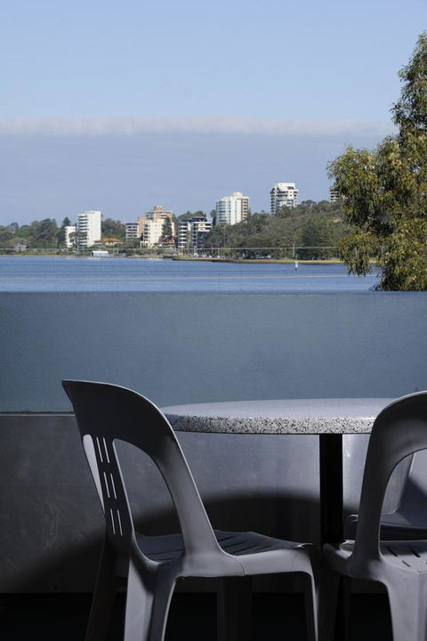 Lodestar Waterside Apartments - Tourism Hervey Bay 22