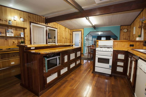 Rustic Retreat Esperance - Tourism Hervey Bay 10