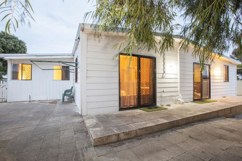 Rustic Retreat Esperance - Tourism Hervey Bay 32