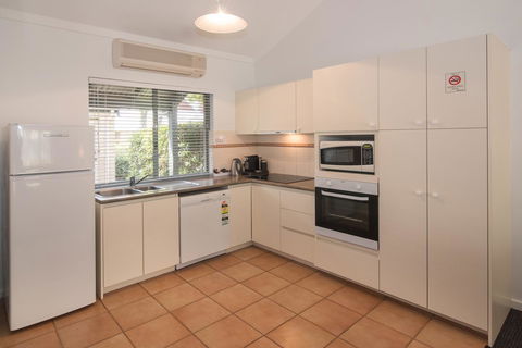 Bayshore Beachside Resort - Hervey Bay Accommodation 22