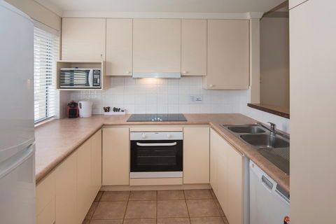 Bayshore Beachside Resort - Hervey Bay Accommodation 24