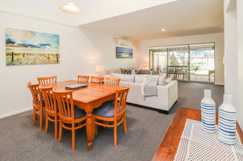 Bayshore Beachside Resort - Hervey Bay Accommodation 40