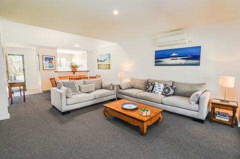 Bayshore Beachside Resort - Hervey Bay Accommodation 41