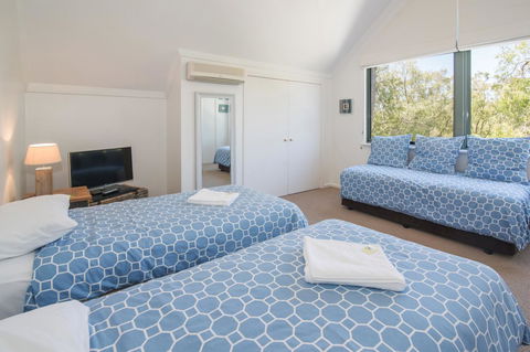 Bayshore Beachside Resort - Hervey Bay Accommodation 7