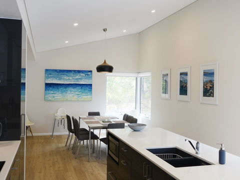 The Villa Dunsborough - Hervey Bay Accommodation 12